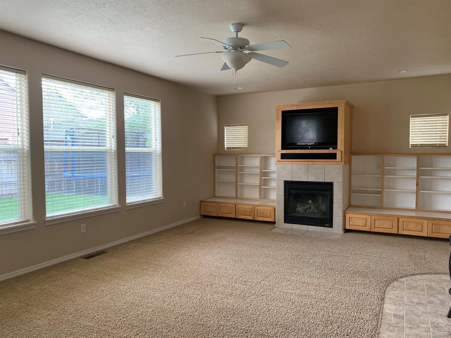 Pioneer Heights - Residential