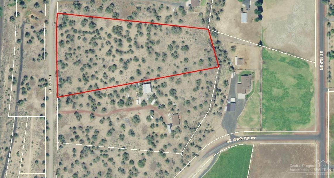 Hard to fine 5 Acre parcel. Nice rim piece. Multiple building sites. Amazing View Parcel. Just over 5 Acres minutes from town on the Canyon Rim Overlooking Smith Rocks. Must See!