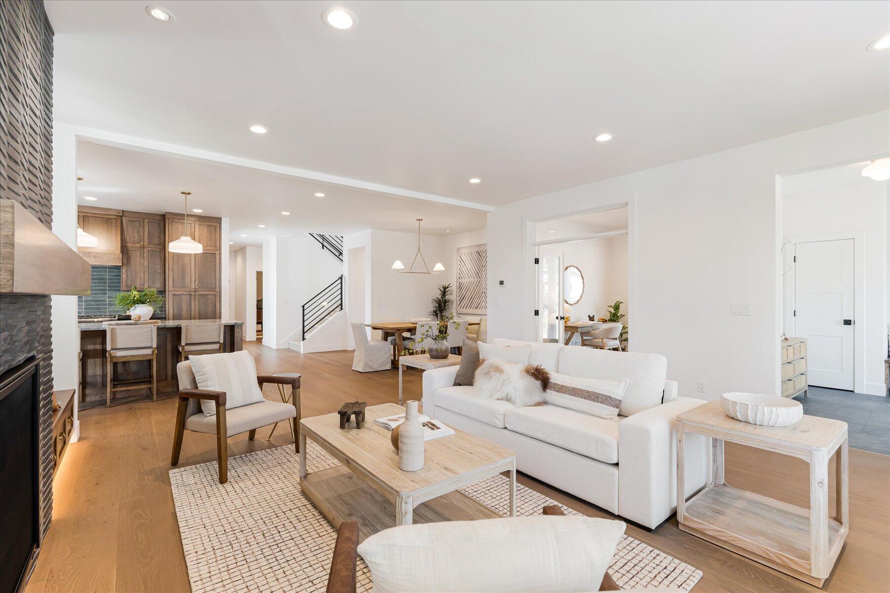Discovery West Phase 6 & 7 - Residential