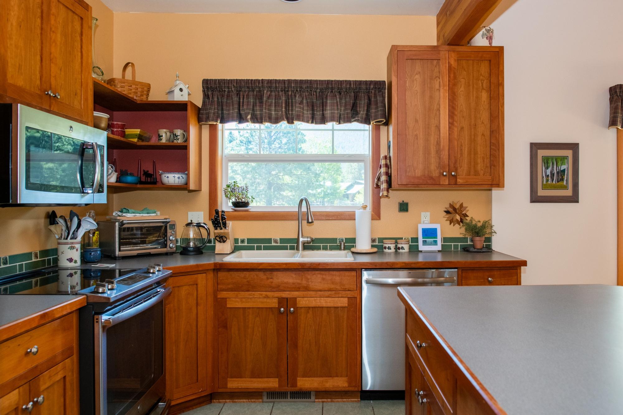 Metolius Meadows - Residential