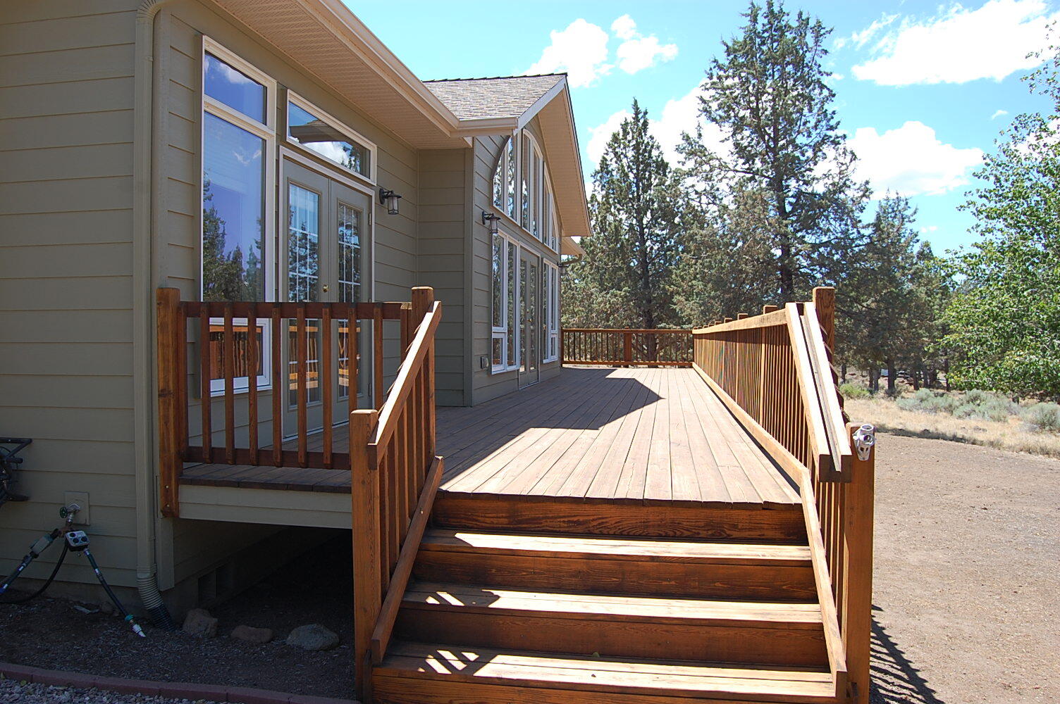 Panoramic View Est - Residential