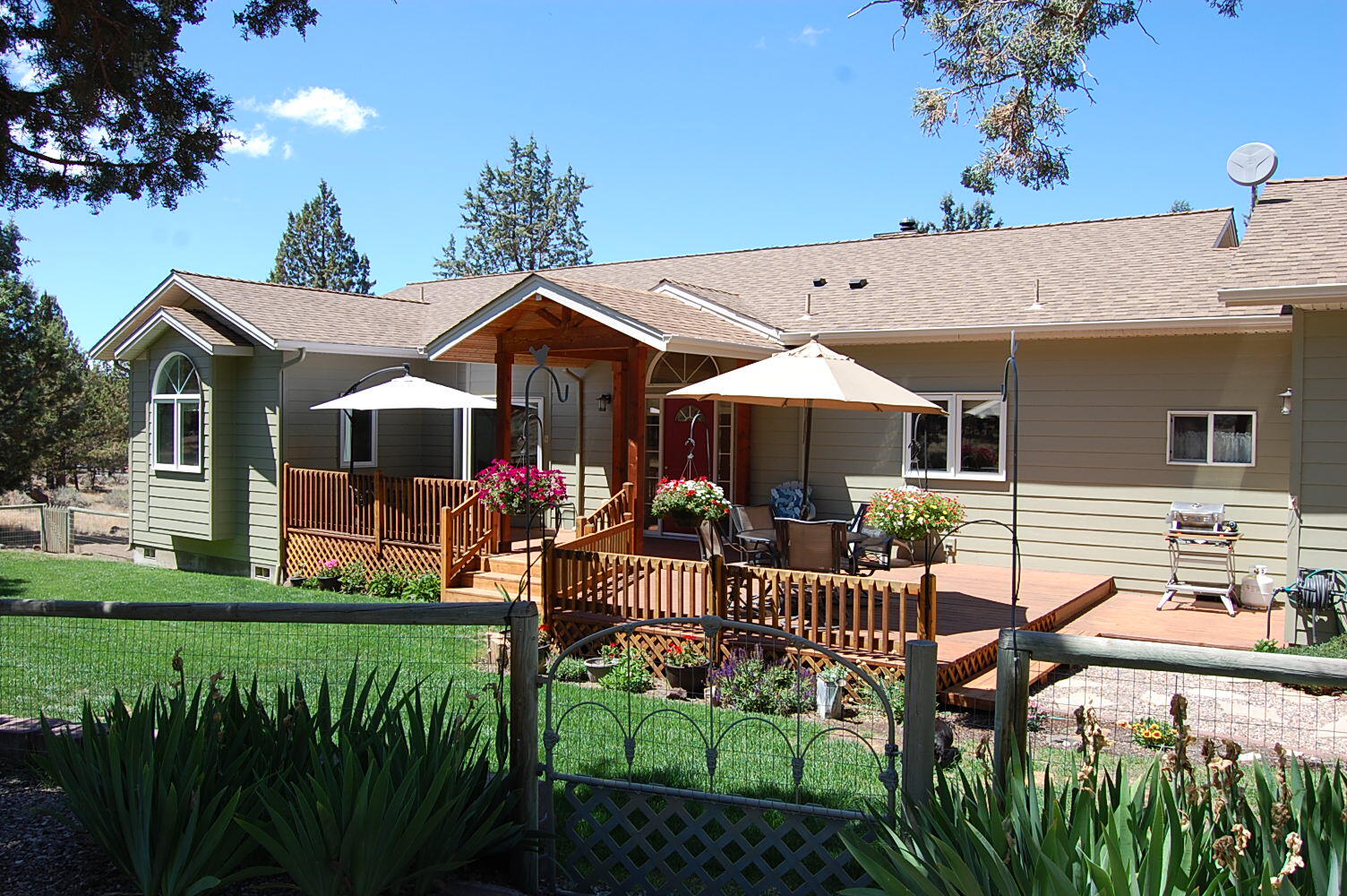 Panoramic View Est - Residential