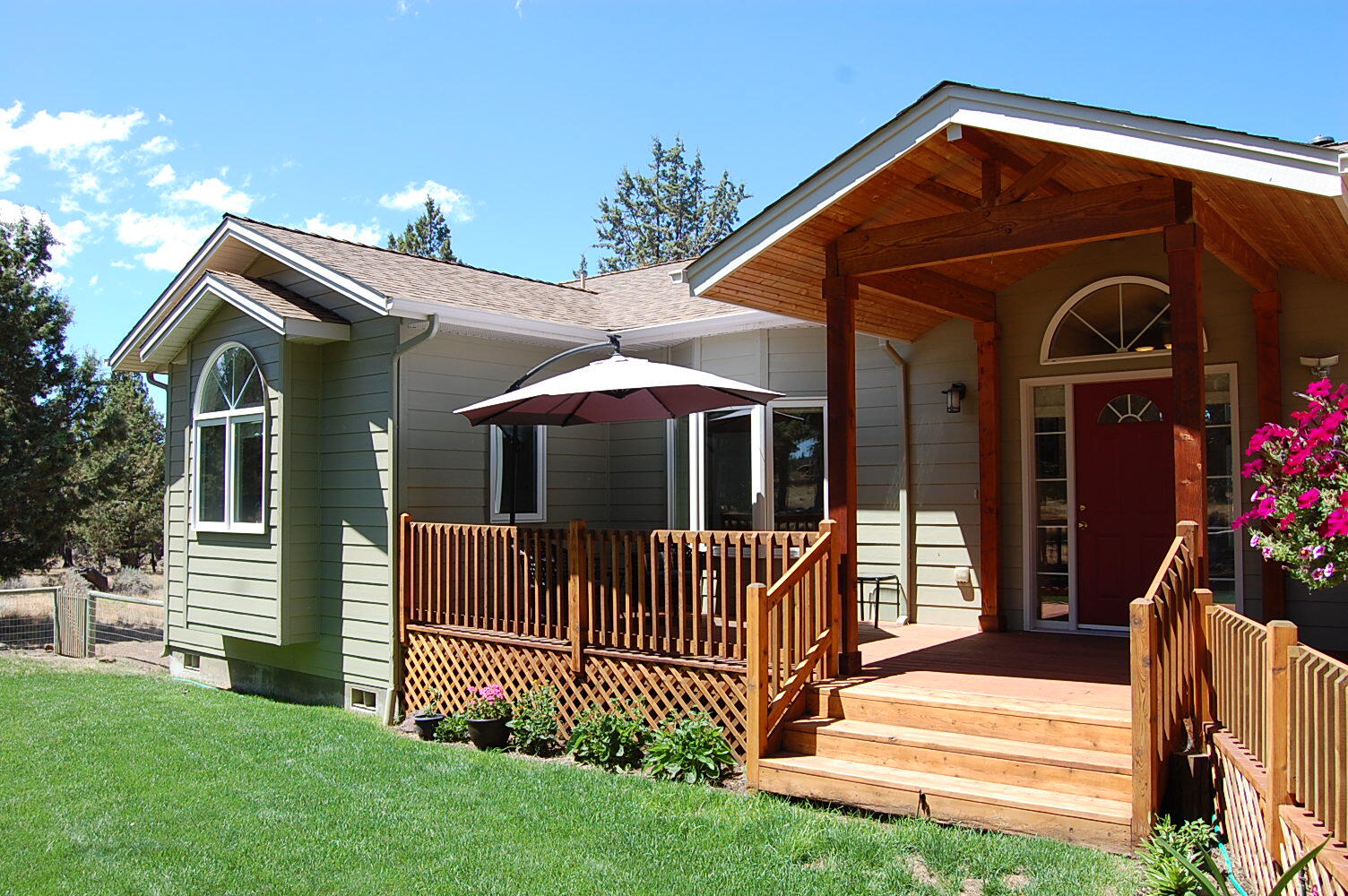 Panoramic View Est - Residential