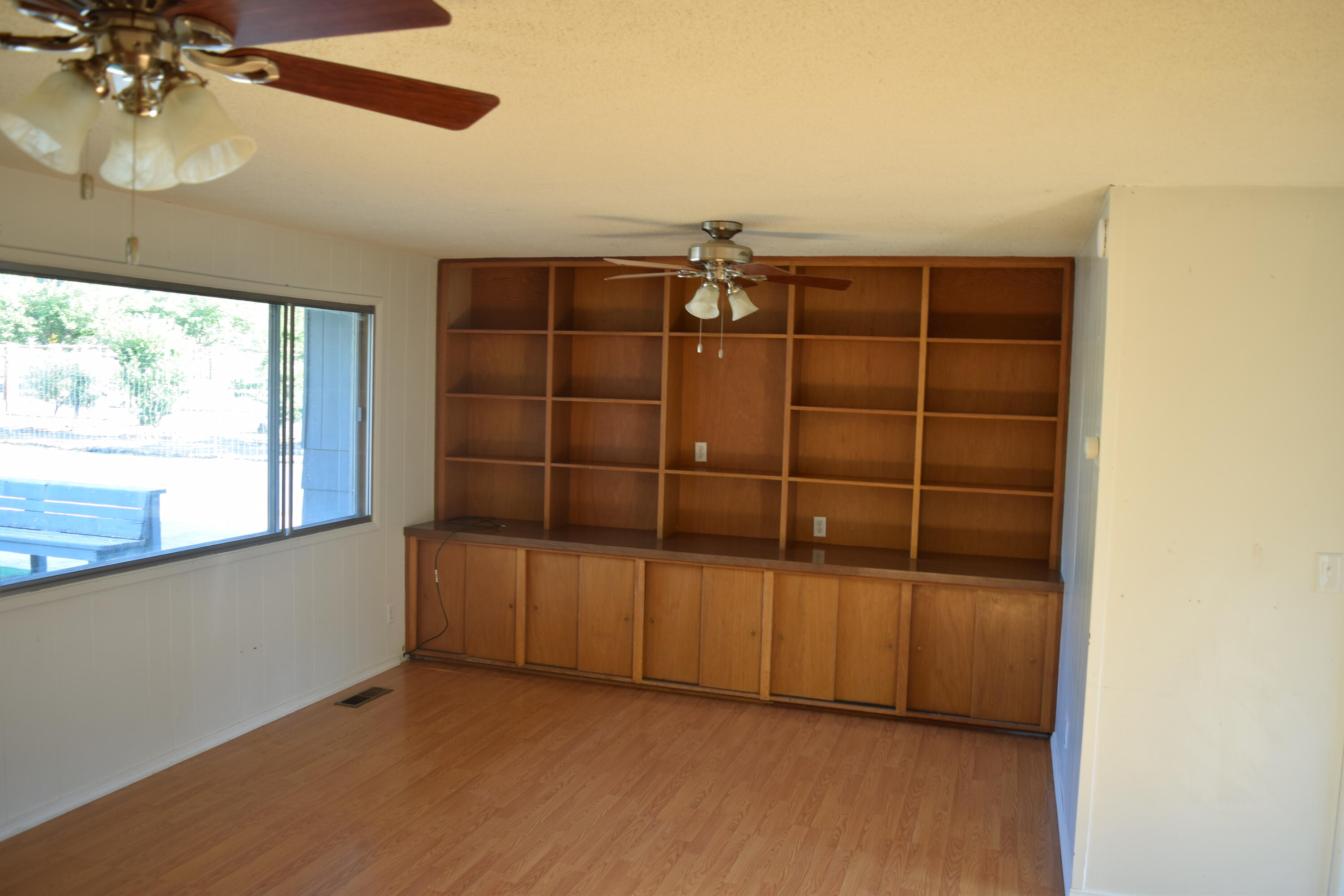 West Hills Subdivision Unit No 1 - Residential
