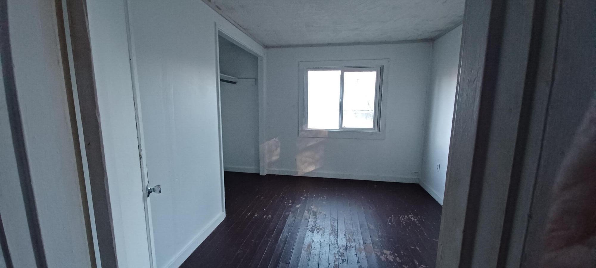 Julia, Tow NOf (glendale) - Residential Income