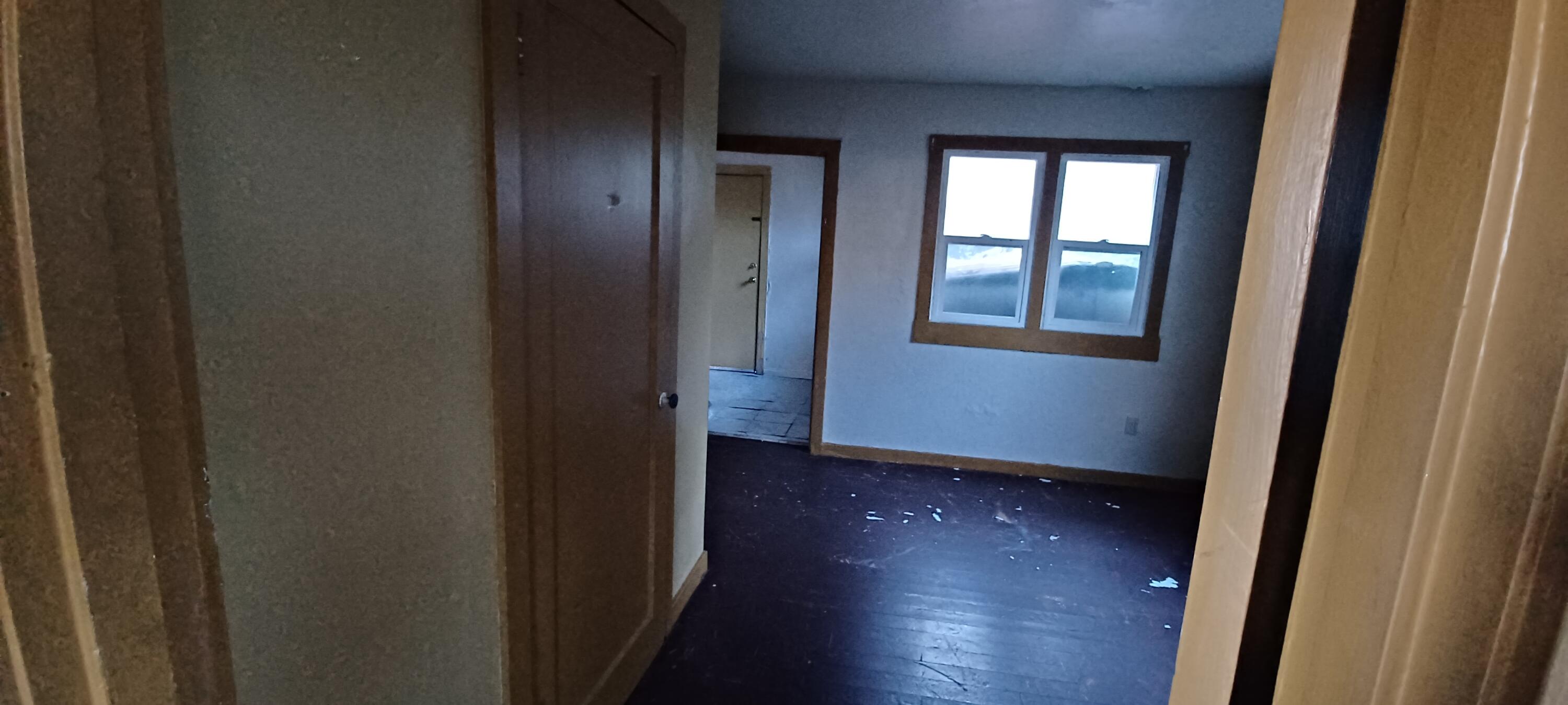 Julia, Tow NOf (glendale) - Residential Income