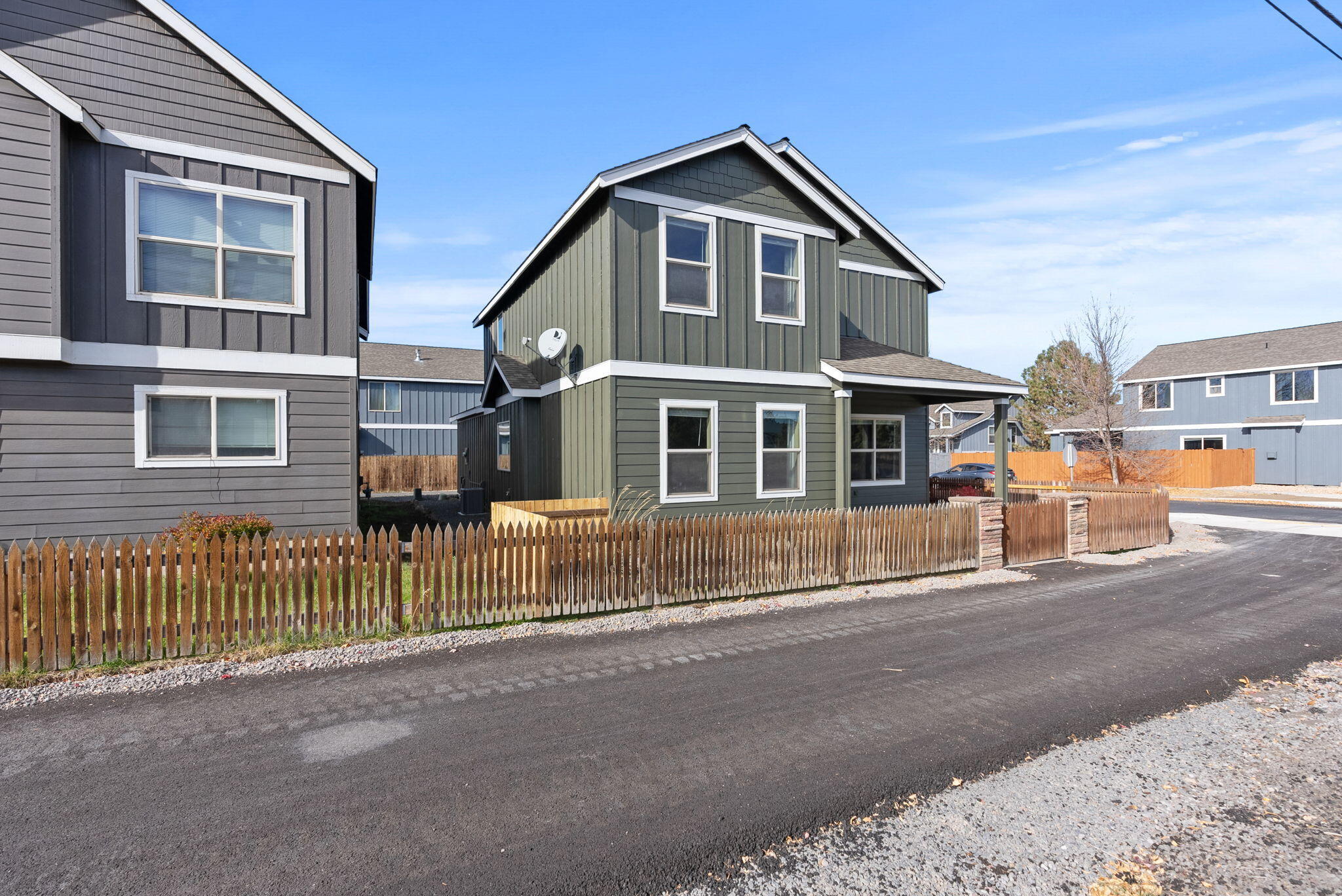 27th Street Crossing - Residential