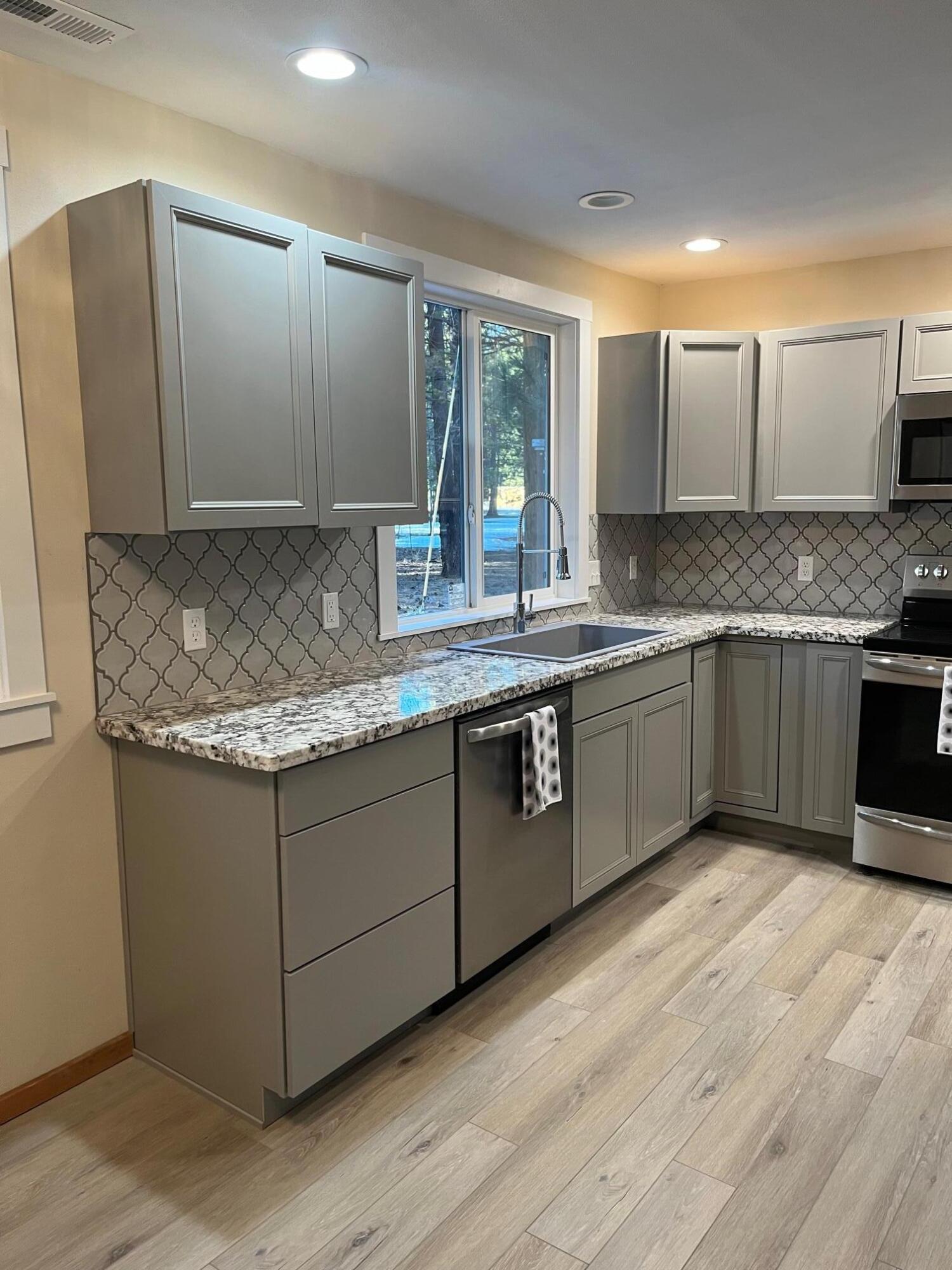 Crane Prairie Est - Residential