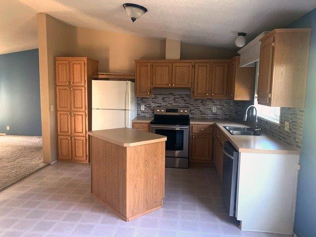 Meadowlark - Residential