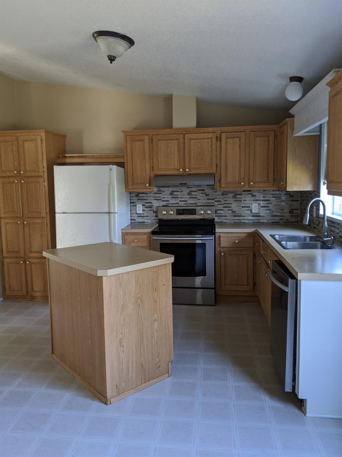 Meadowlark - Residential
