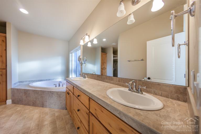 Ridgewater - Residential