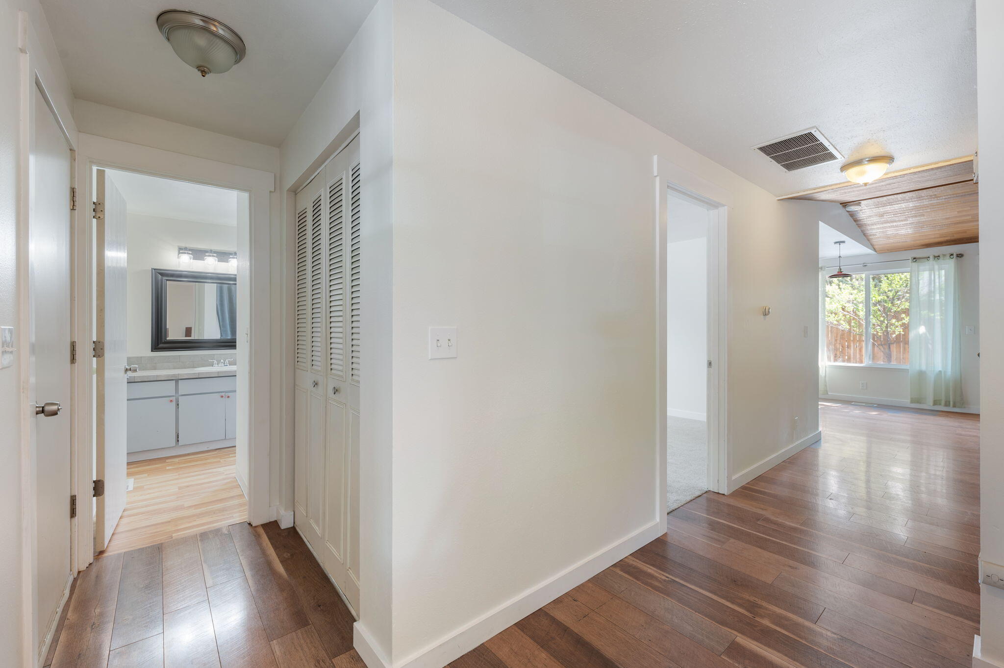 Larkspur - Residential