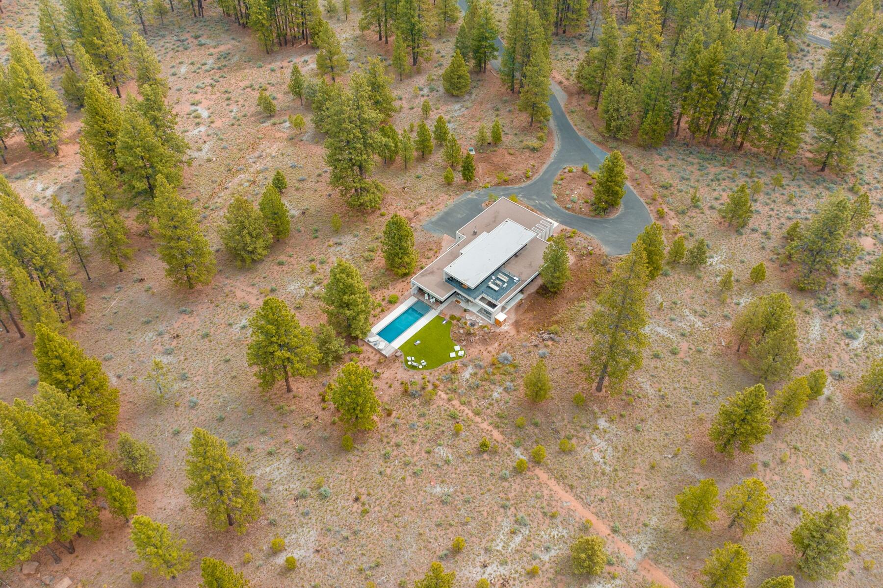 The Highlands at Broken Top - Residential