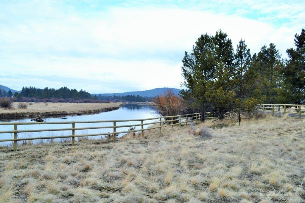 Meadow House - Land