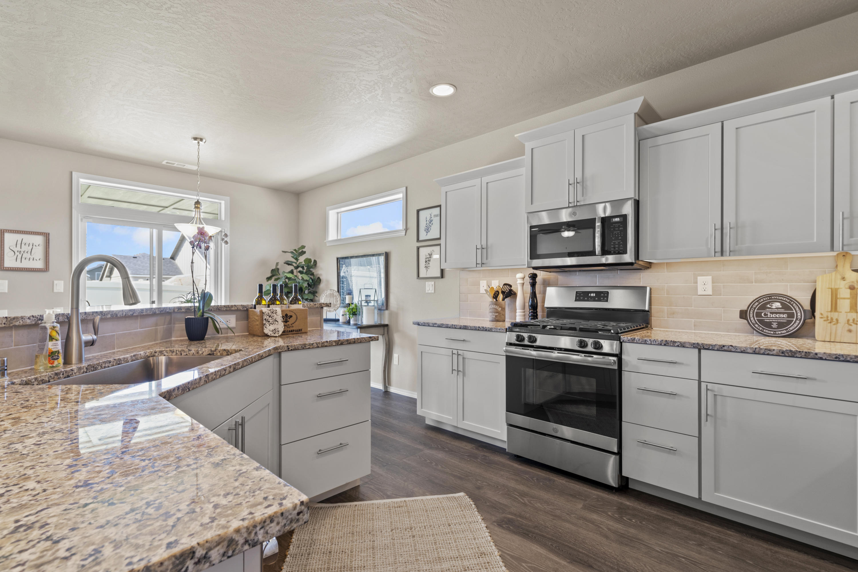 Mckenzie Meadow Vill - Residential