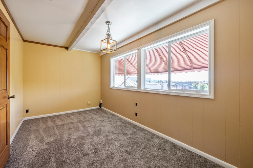 Klamath Falls -Hot Springs Addition - Residential Income