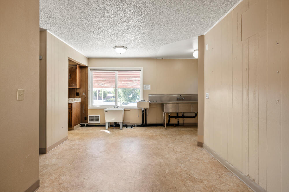 Klamath Falls -Hot Springs Addition - Residential Income