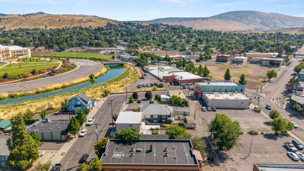 Klamath Falls -Hot Springs Addition - Residential Income