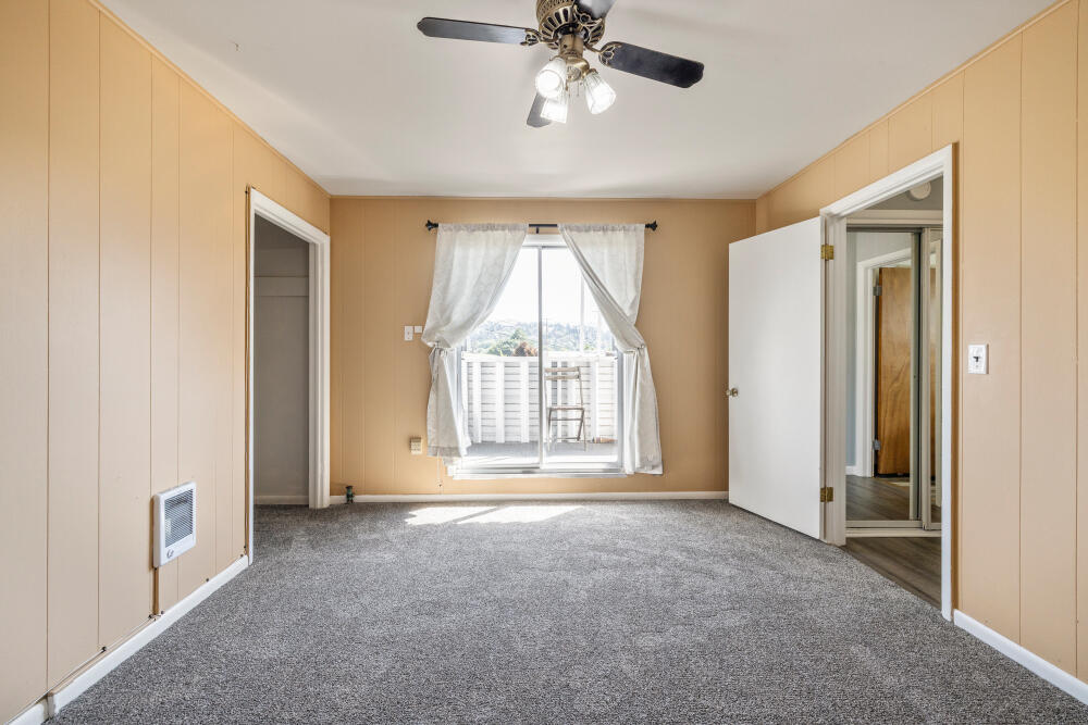 Klamath Falls -Hot Springs Addition - Residential Income