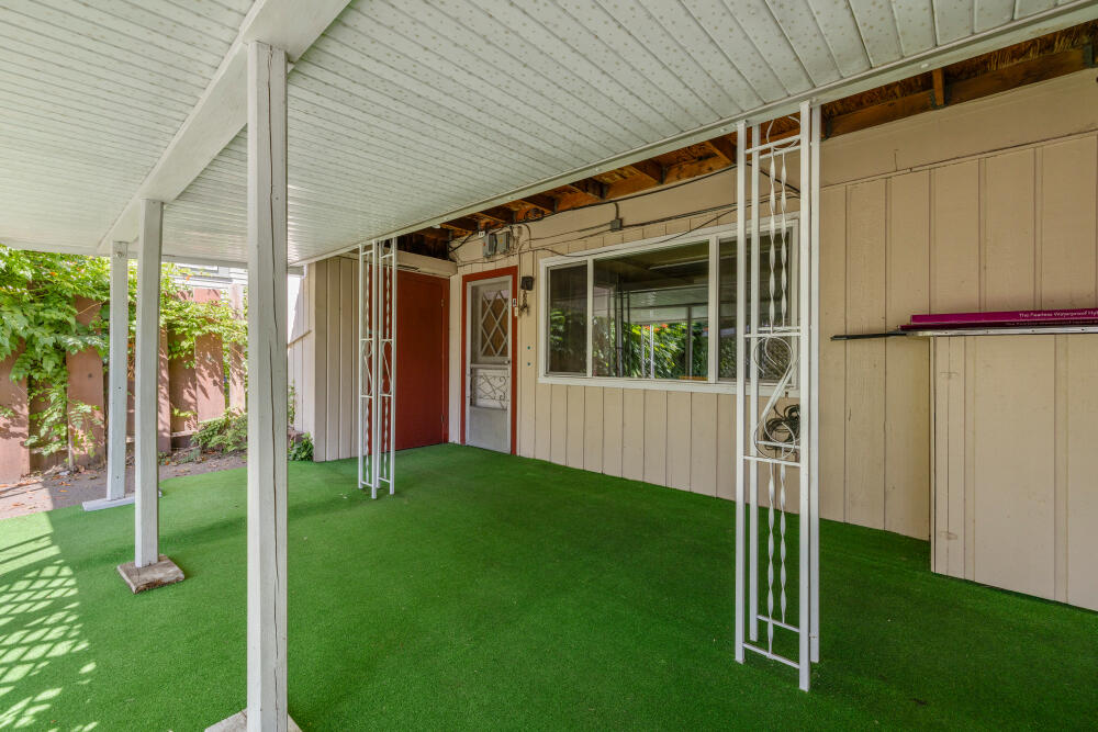 Klamath Falls -Hot Springs Addition - Residential Income