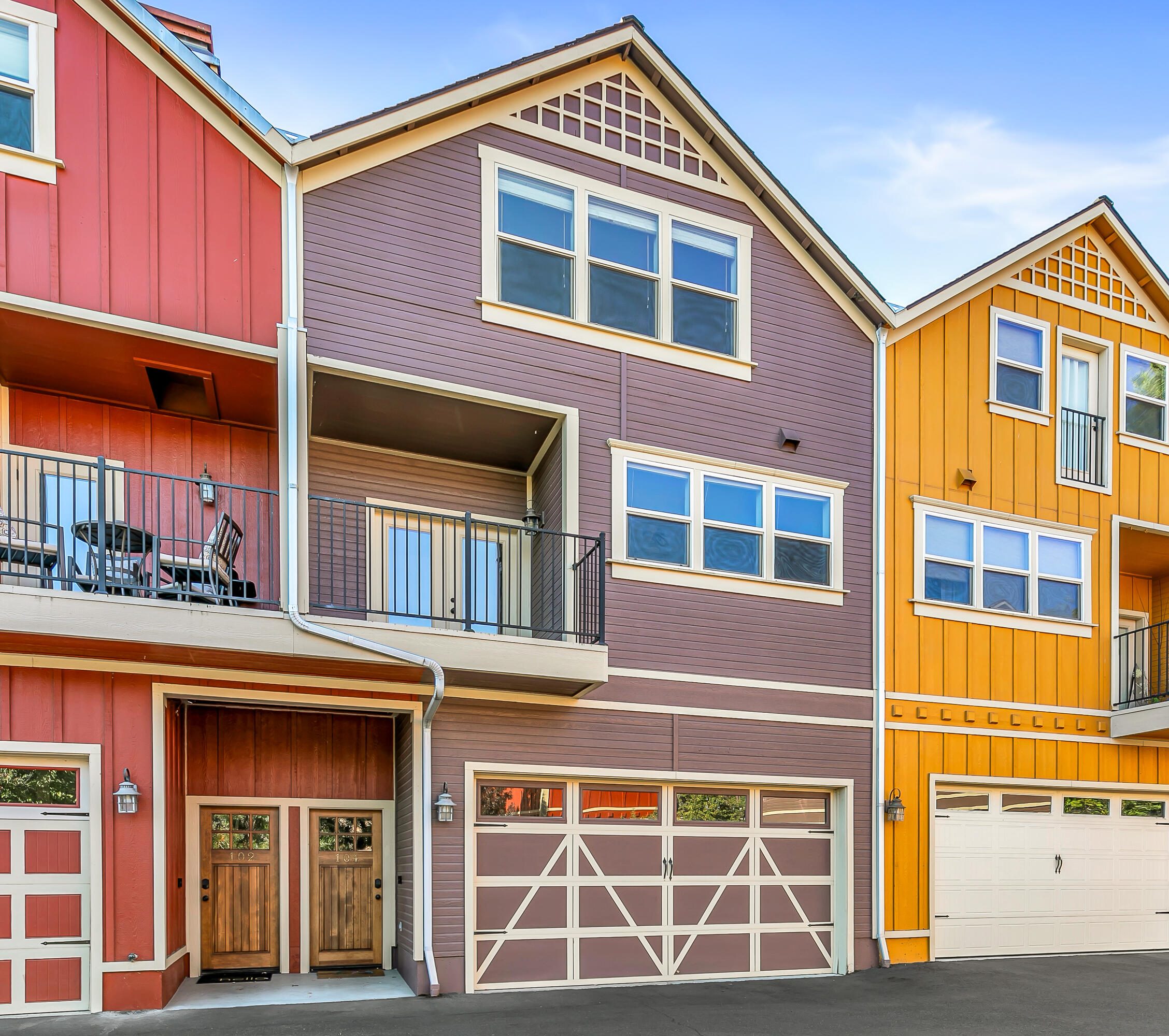 Experience refined living in one of Southern Oregon's most desired communities—Jacksonville Towne Square. This turn-key 3-bedroom, 2-bath Condo offers elegant design and modern comfort, all listed under $500,000. The spacious, modern kitchen features granite countertops and an open layout ideal for entertaining. The expansive primary suite is a true retreat, boasting three closets, a luxurious soaking tub, and a separate shower. Enjoy beautiful views and the convenience of being just moments from downtown Jacksonville's charming shops, fine dining, the BRITT Festival, and all this historic town has to offer. This could be the perfect location to call home, or invest as shortterm, or long term rental. Make sure this one is on your list for tour. Buyer's to do their own due diligence.