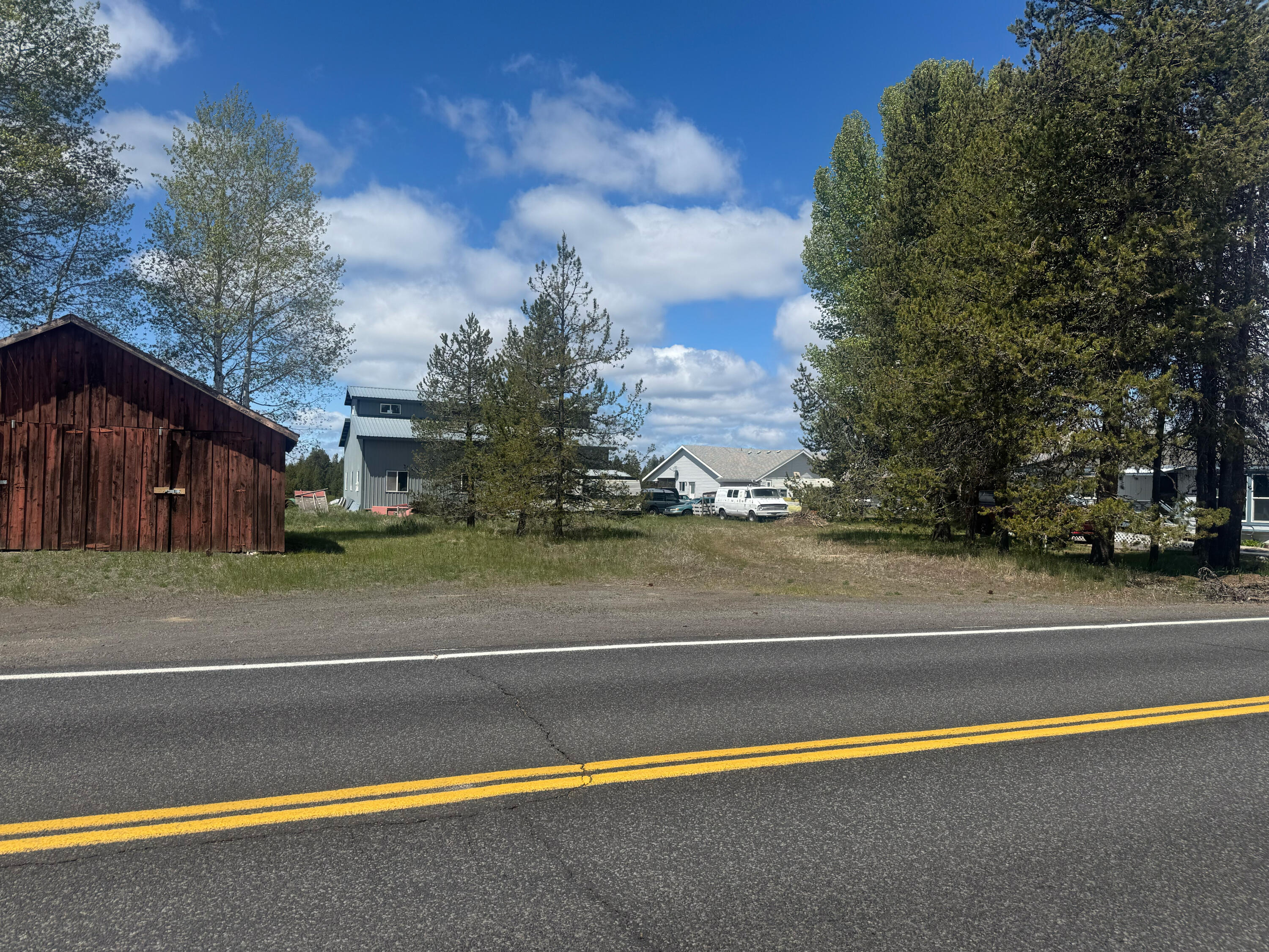 Lapine - Commercial Sale