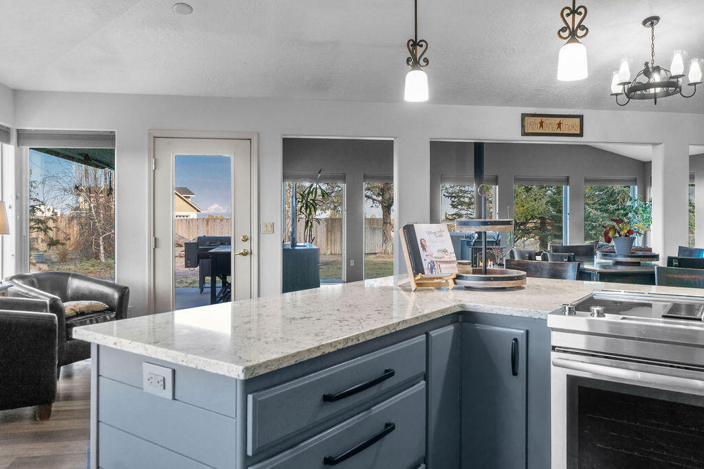 West Powell Butte Es - Residential