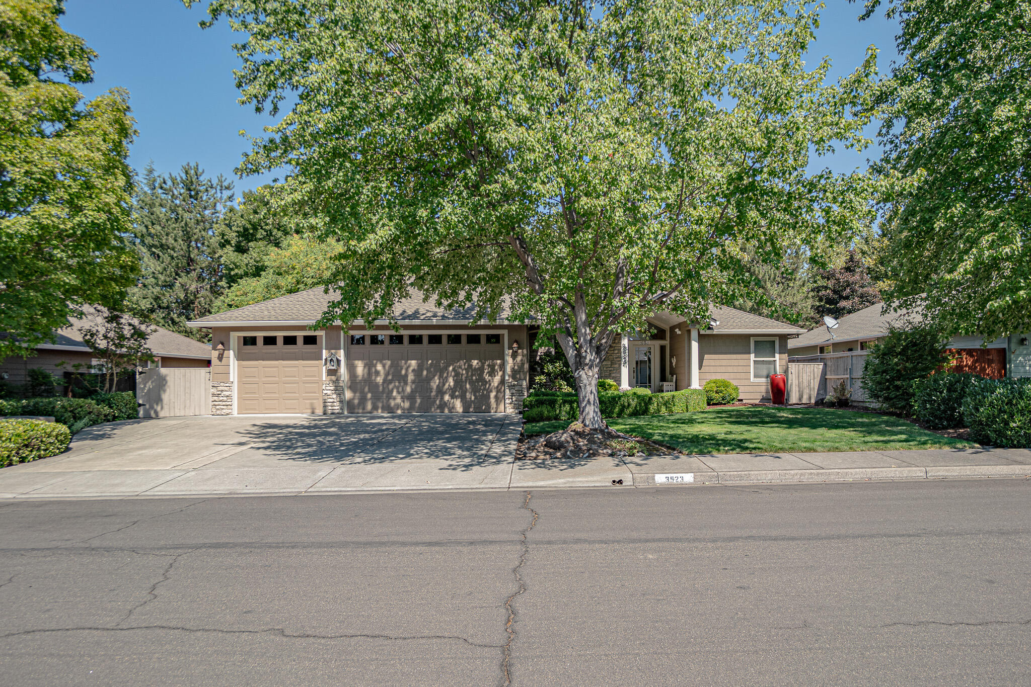 Larson Creek Estates Phases 1And 2 - Residential