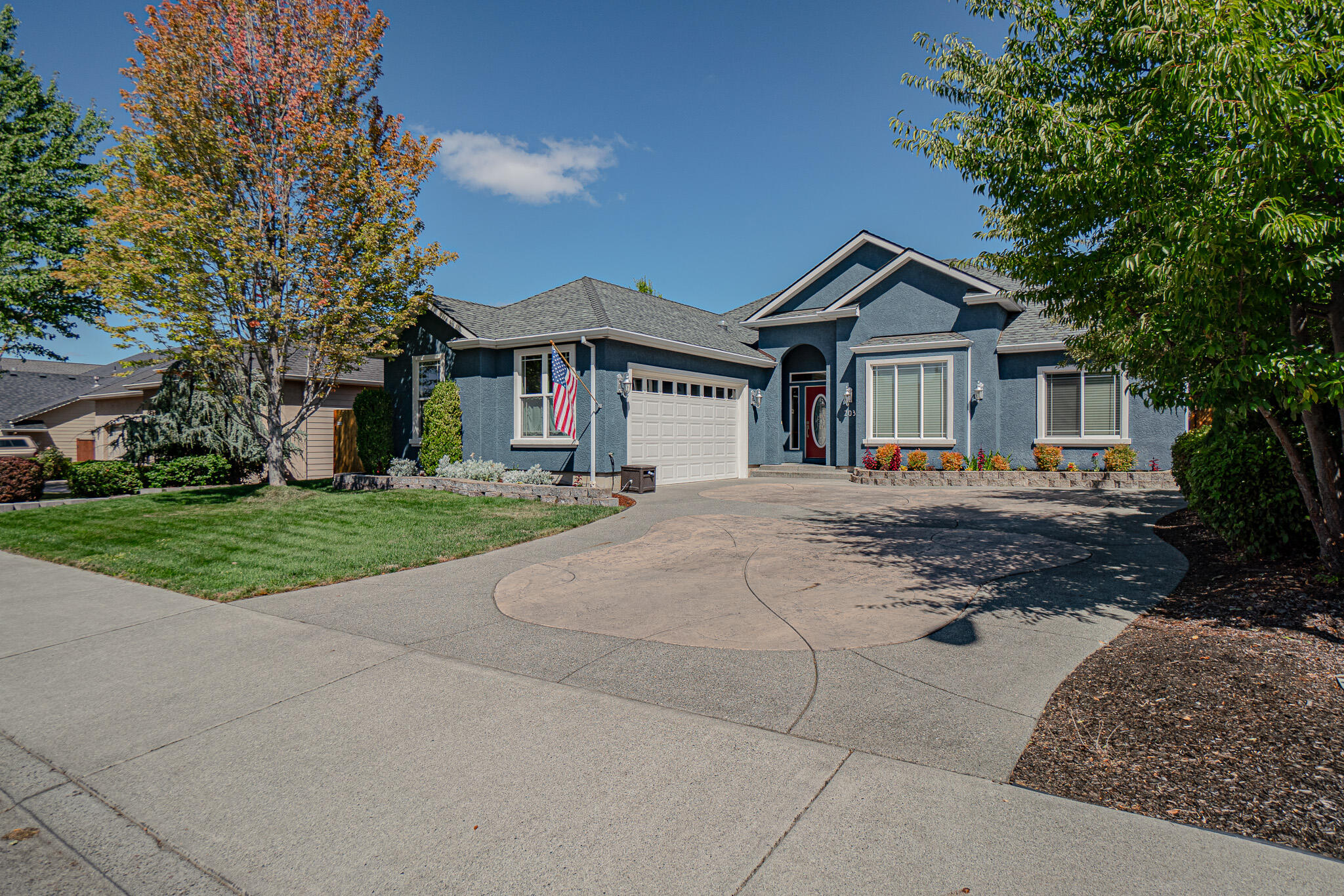 Discover this immaculate, well kept house located in the desirable Eagle Point Golf Course community! This beautifully maintained home features hardwood floors, and a long list of upgrades including newer kitchen appliances (2017), HVAC (2017), carpet (2018), exterior paint (2019), new fencing (2023), leaf filter gutter guards (2024) and a brand-new roof (2024), The backyard retreat offers a charming gazebo complete with power, perfect for relaxing or entertaining. Close to schools, shopping, mountains, rivers and lakes. Move-in ready with style, comfort, and peace of mind in one of Eagle Point's most sought-after neighborhoods!