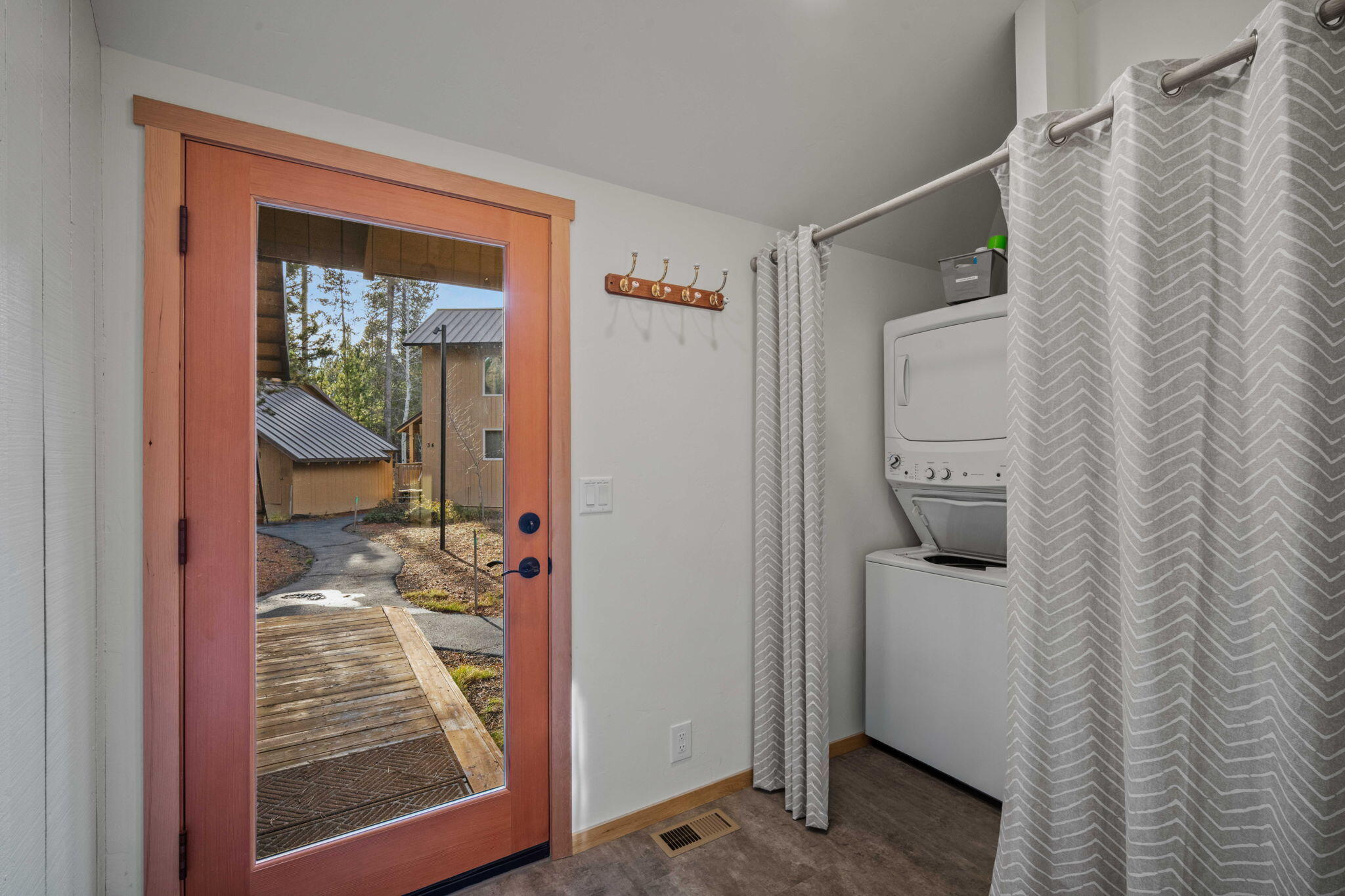 Cluster Court - Residential