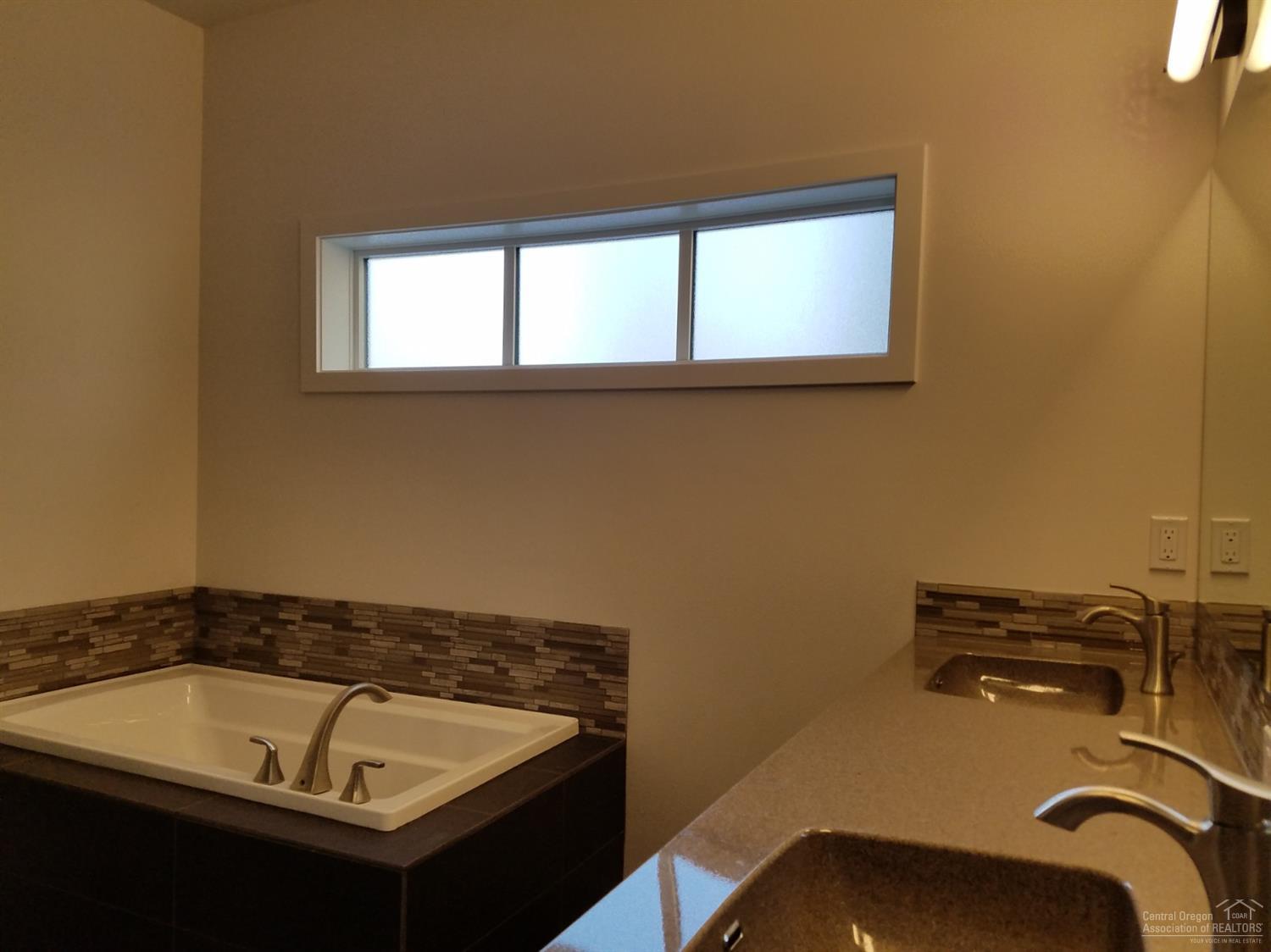 Pine Meadow Vill - Residential