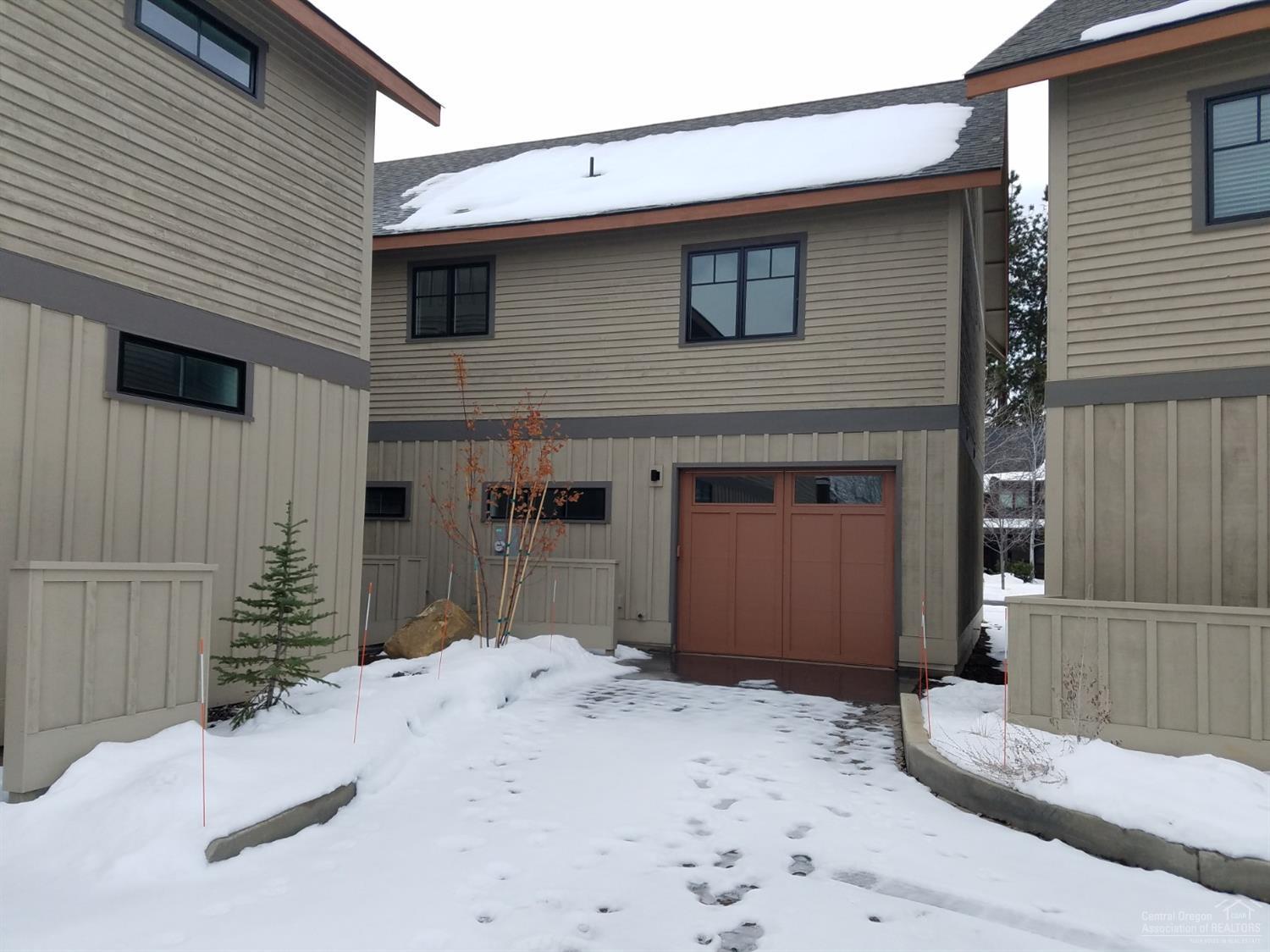 Pine Meadow Vill - Residential
