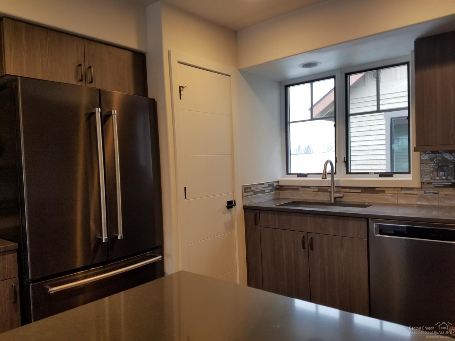 Pine Meadow Vill - Residential