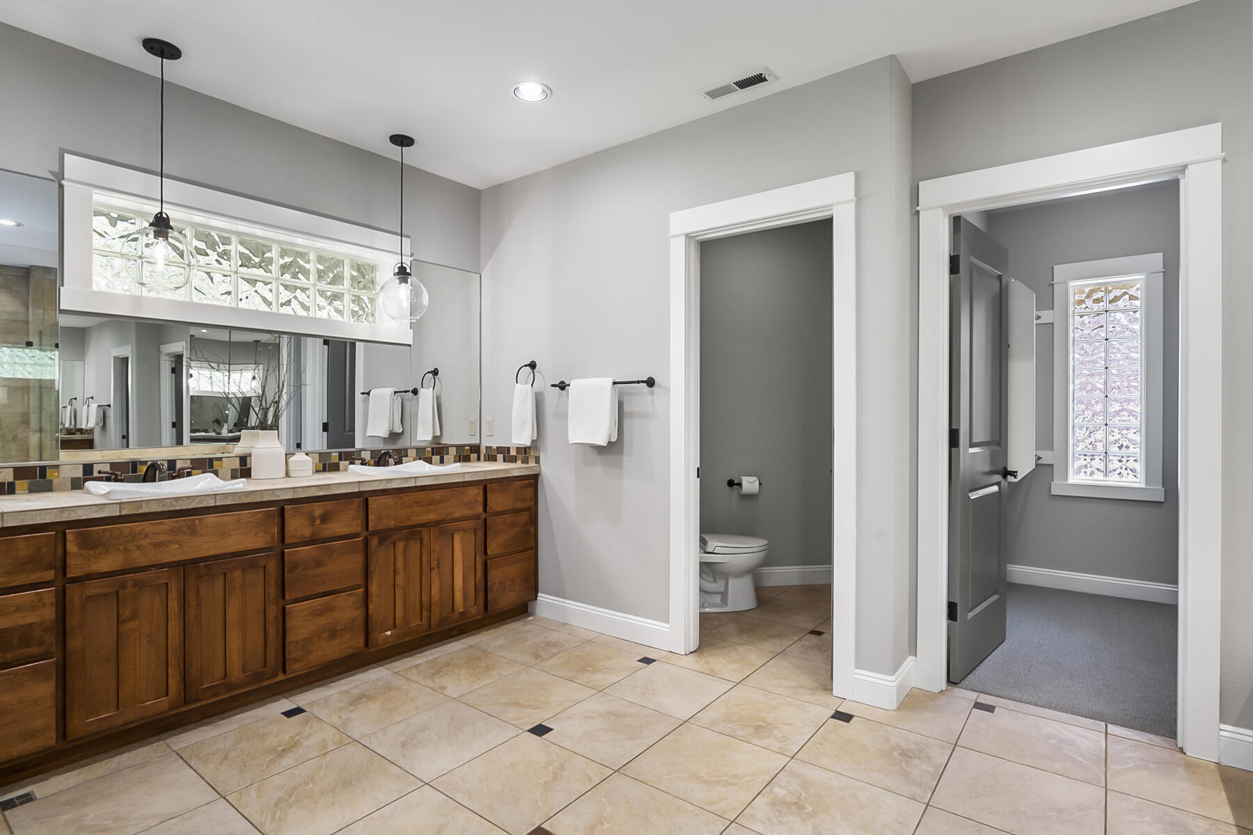 Three Pines - Residential