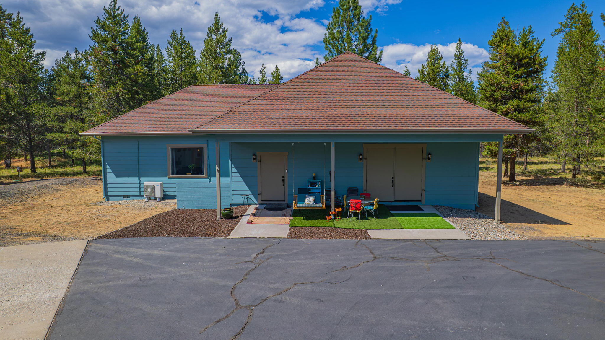 Pinewood Country Est - Residential
