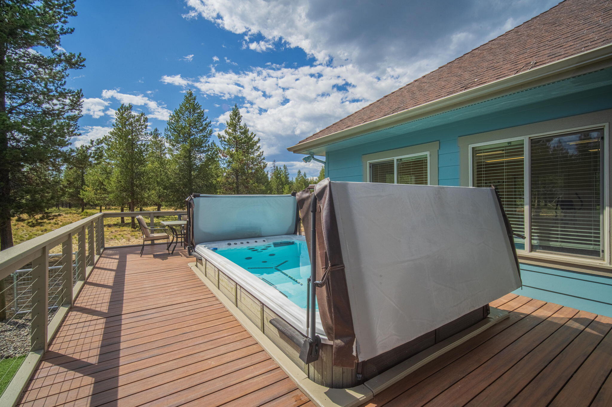 Pinewood Country Est - Residential