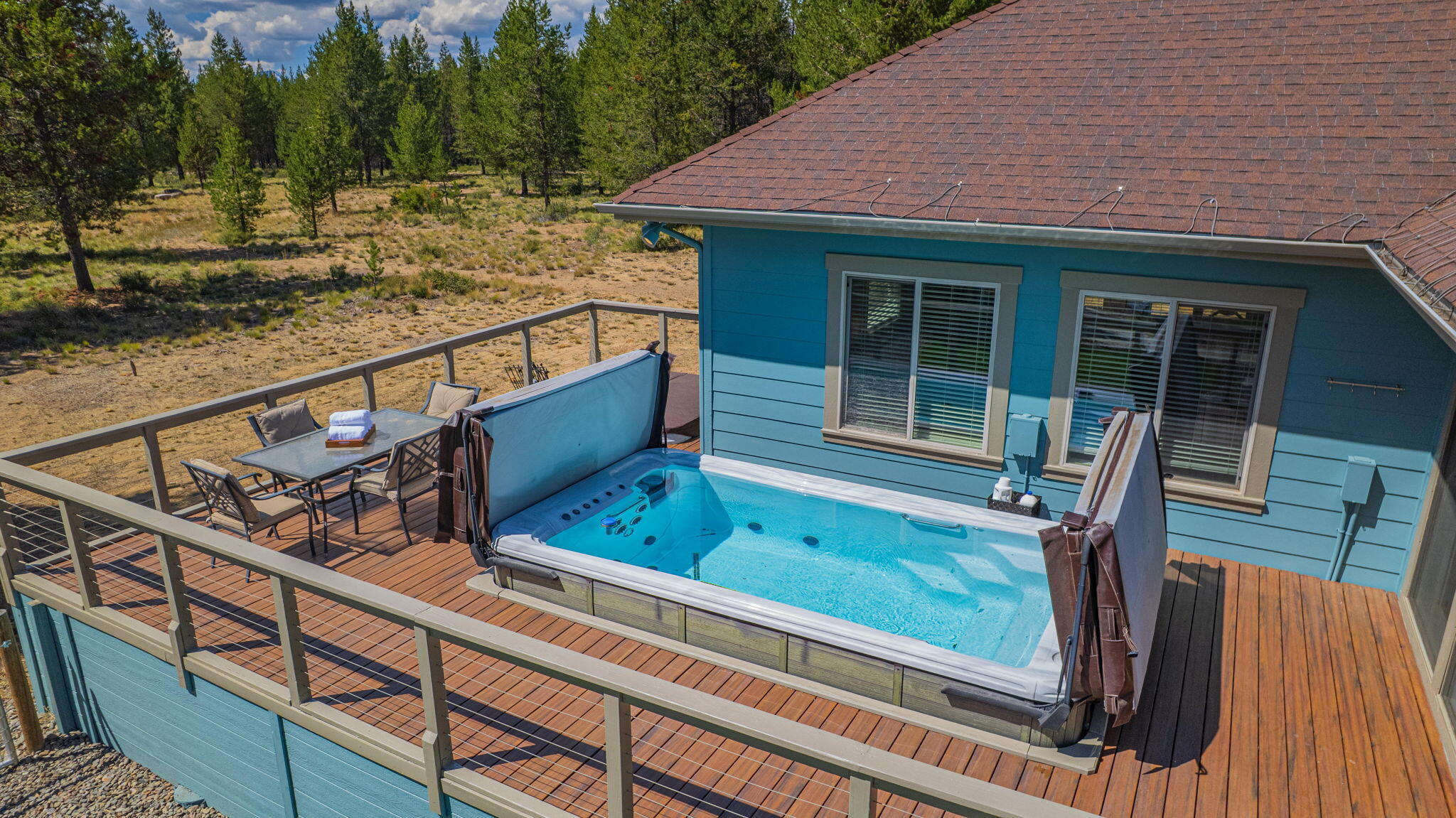 Pinewood Country Est - Residential