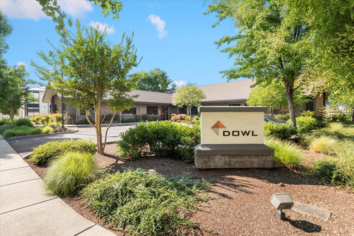 Navigators Landing - Commercial Lease
