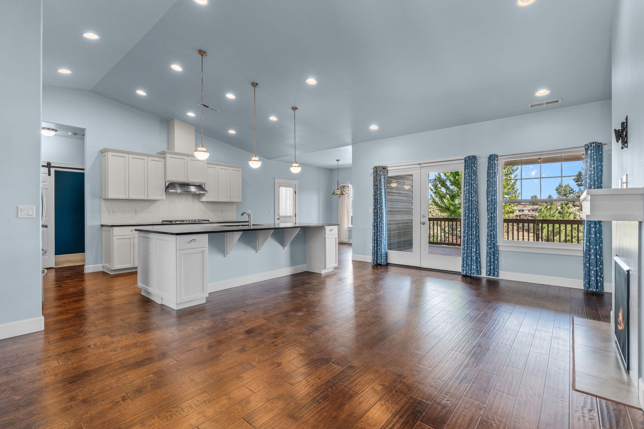 Canyon Rim Village - Residential