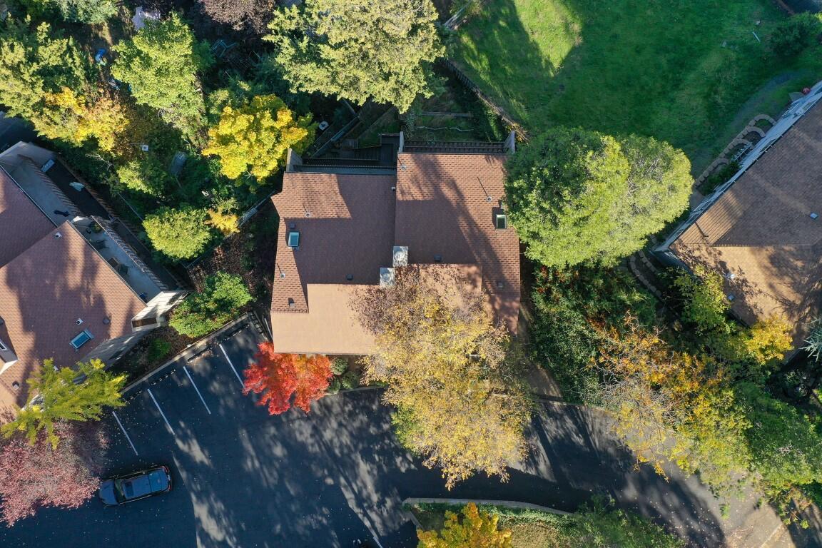 Ravenwood Townhomes - Residential