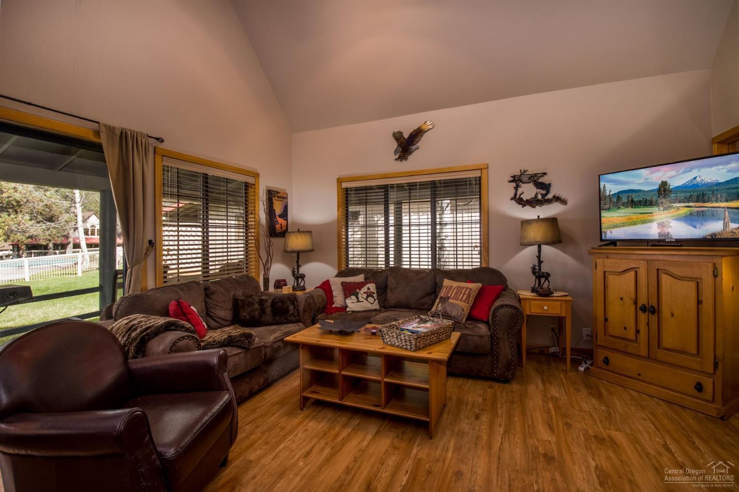 Circle 4 Ranch - Residential