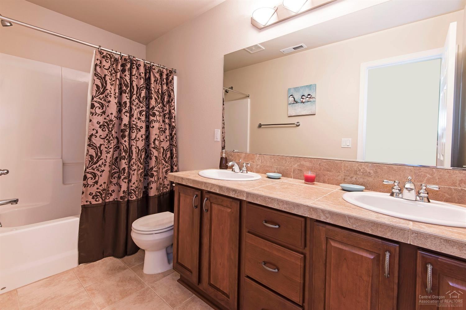 River Canyon Estates - Residential