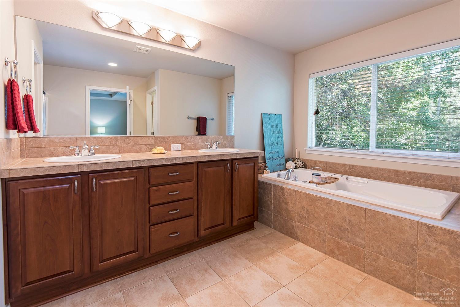 River Canyon Estates - Residential