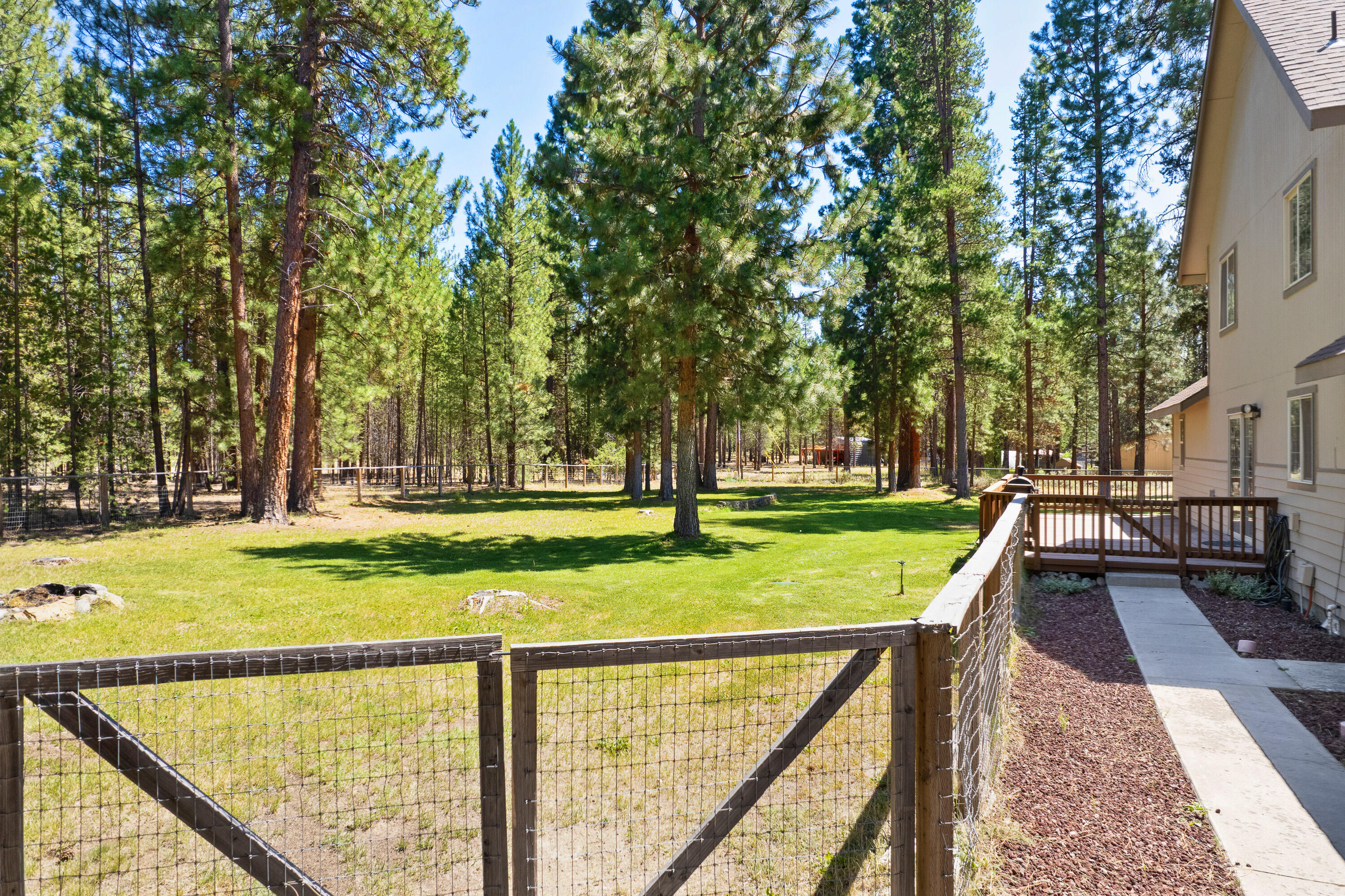 Ponderosa Pines - Residential