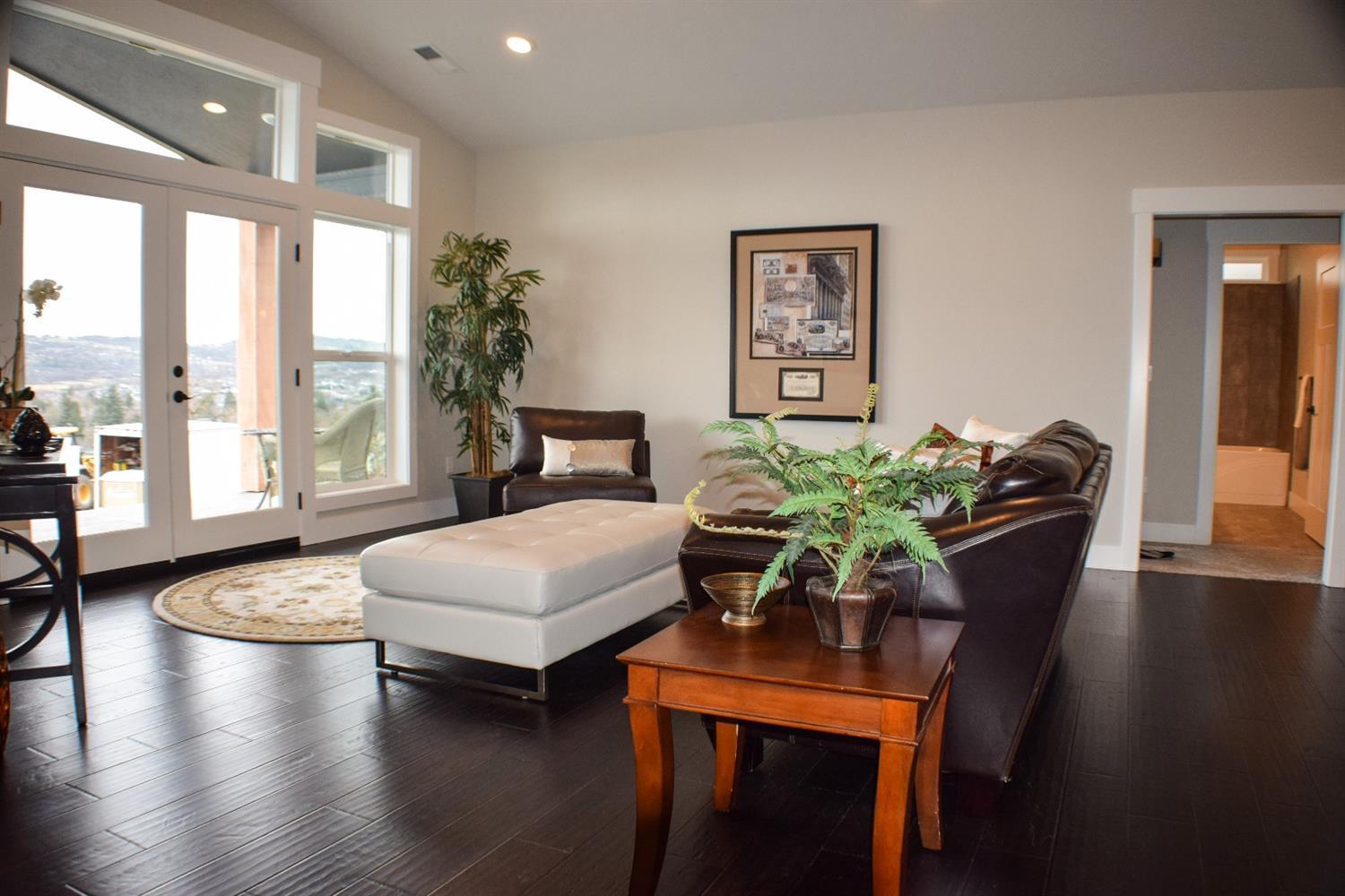 Eagle Ridge - Residential