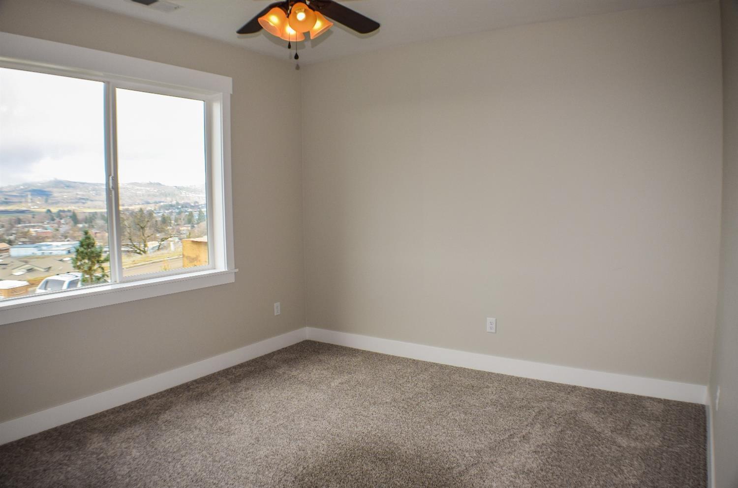 Eagle Ridge - Residential