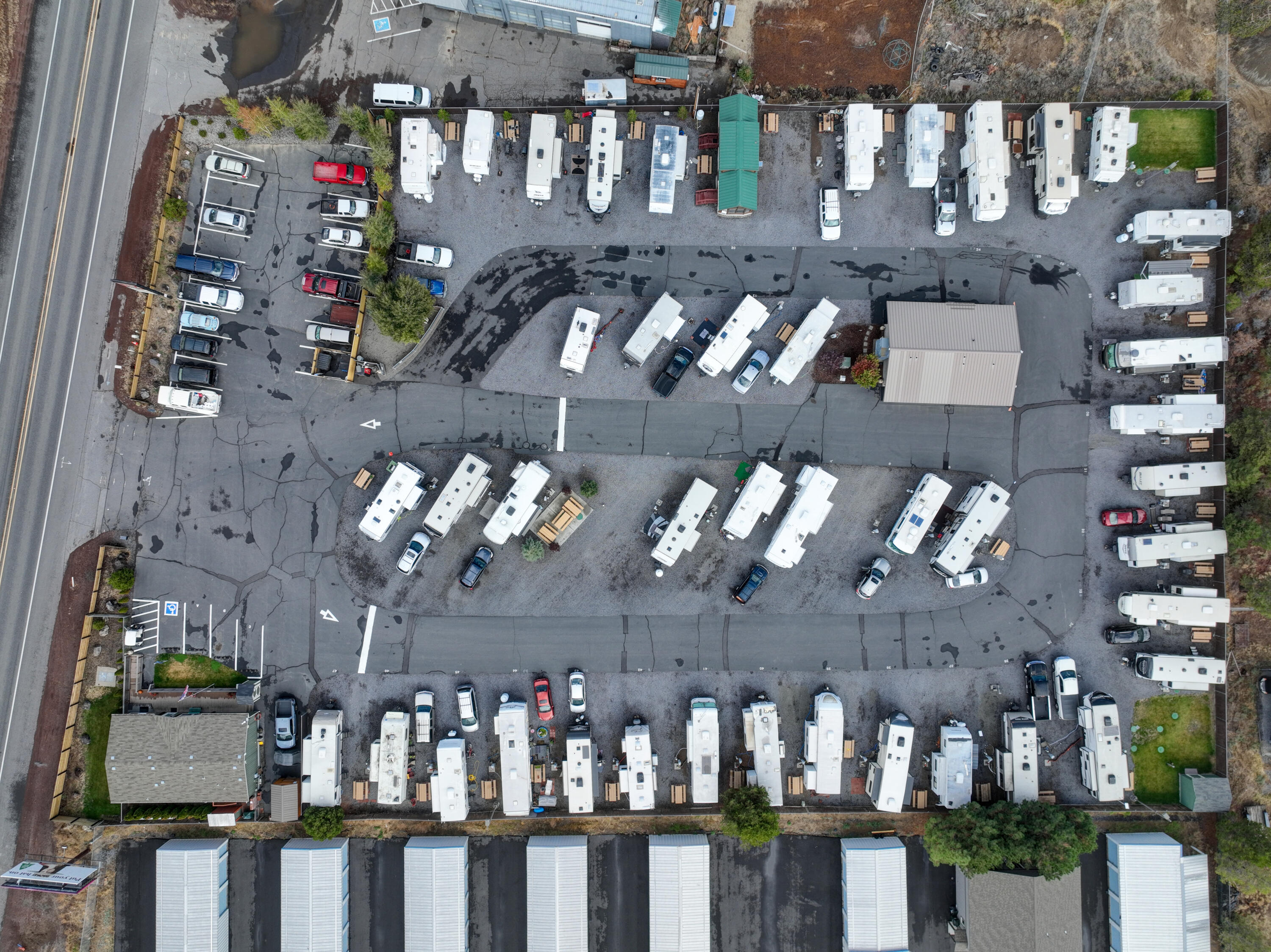 Newberry RV Park, positioned in Central Oregon on HWY 97, presents the opportunity to invest in 47
full-hookup long-term/short-term RV sites(14 pull-through and 33 back-in). The Park is on city sewer &
water & has been well maintained. Spaces include amenities including 30 & 50 AMP service(tenants are
billed for electrical use), water & sewer hookups, & WiFi access. There is an on-site manager's unit &
a dog park. The park's bathrooms, grounds, & infrastructure are in excellent condition. Legacy tenants
pay $550/month, while new move-ins go for $850.The Park's operational model accommodates both shortterm
visitors and long-term residents, ensuring occupancy and financial stability throughout the year.
A new owner has the opportunity to reinvent the space, choosing between maintaining its status as a beloved RV destination (4.5 stars on TripAdvisor) or evolving into a long-term MHP with/ park models.