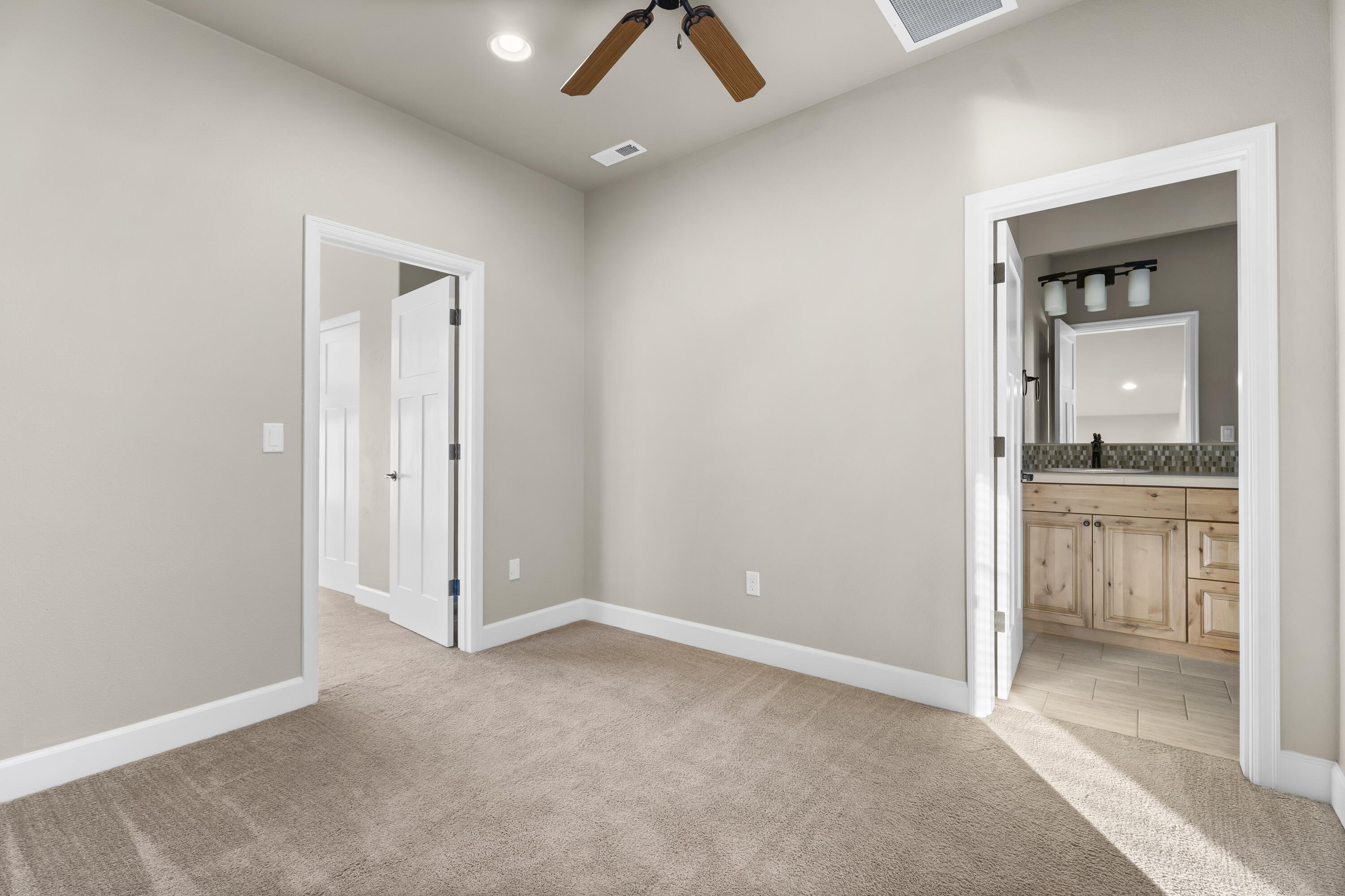 Eagle Crest - Residential