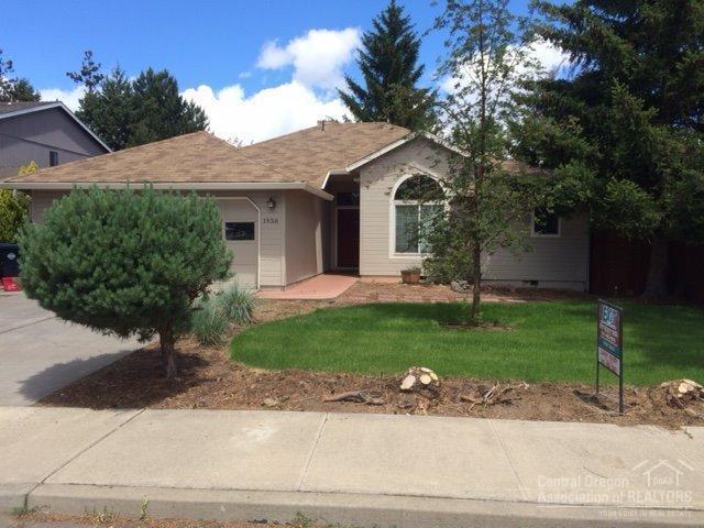 Great home in established Bend neighborhood. Paint and carpet replaced in last two years. Landscaping just upgraded and replanted. This will be a move-in ready home or investment property. The home shows well and is located in a very popular northeast neighborhood.