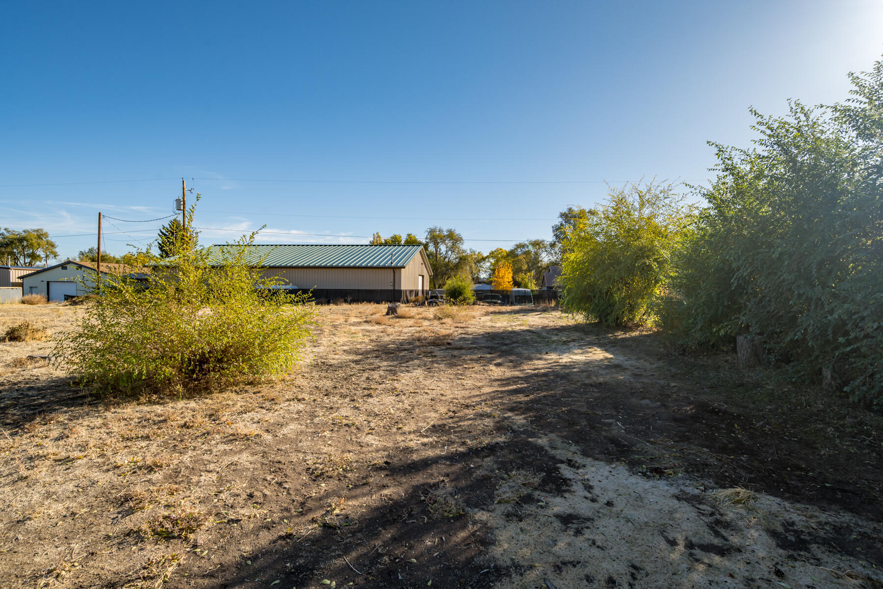 CLAR - Commercial Sale